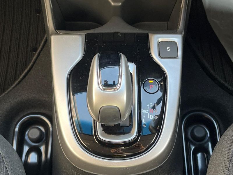 2018 Honda Fit Hybrid DAA-GP5 (UW-6a62d701927b0)[17]
