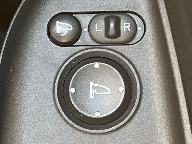 2018 Honda Fit Hybrid DAA-GP5 (UW-6a62d701927b0)[24]
