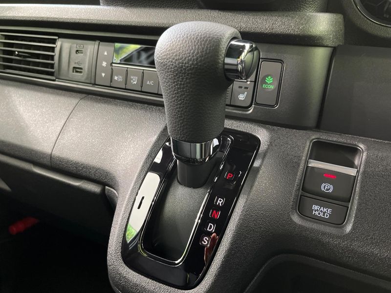 2026 Honda N-BOX CUSTOM 6BA-JF5 (UW-6a62d79077c35)[19]