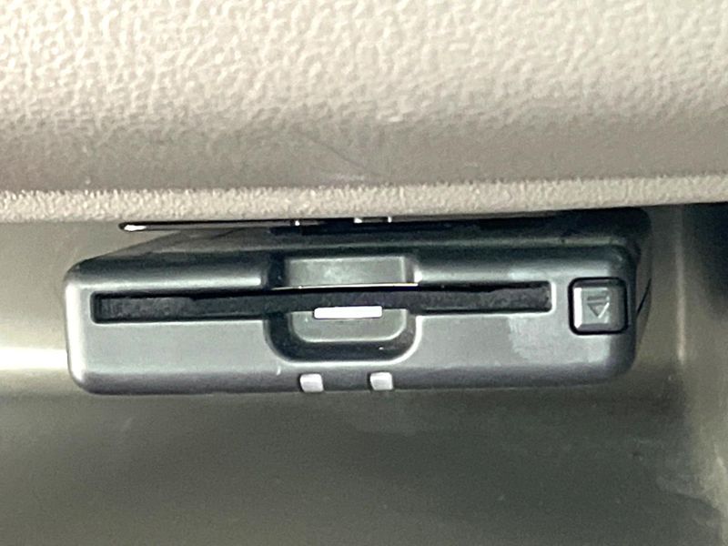 2019 Nissan March DBA-K13 (UW-6a62d7ac9bf15)[28]