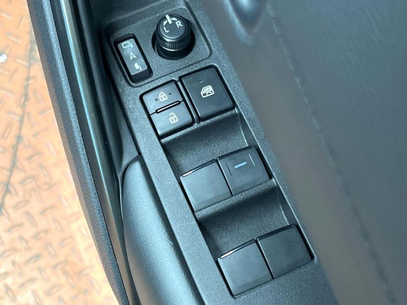 2026 Toyota Corolla Cross 6AA-MXGH15 (UW-6a62d8ae7c9c4)[21]