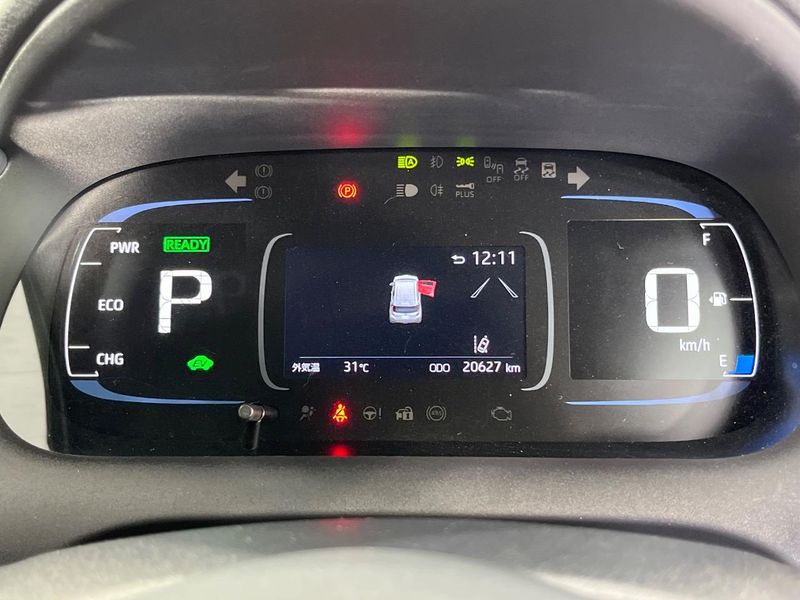 2022 Toyota Aqua 6AA-MXPK11 (UW-6a62d8c47cdb0)[19]
