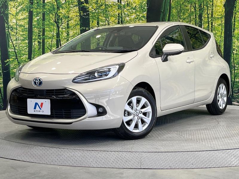 2022 Toyota Aqua 6AA-MXPK11 (UW-6a62d8c47cdb0)[0]