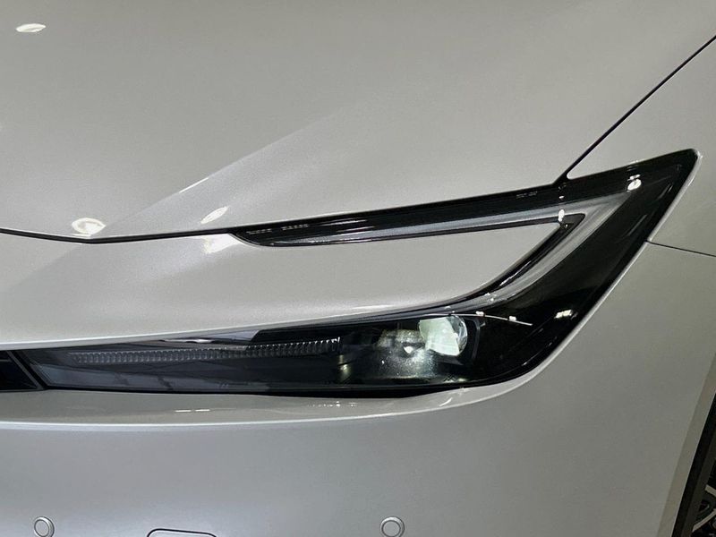 2023 Toyota Prius 6AA-MXWH60 (UW-6a62d8e0597e6)[5]