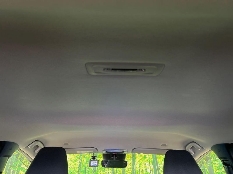 2023 Toyota Prius 6AA-MXWH60 (UW-6a62d8e0597e6)[19]