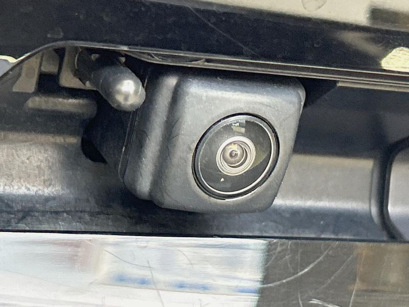 2023 Toyota Prius 6AA-MXWH60 (UW-6a62d8e0597e6)[17]