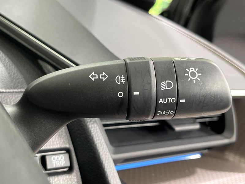 2023 Toyota Prius 6AA-MXWH65 (UW-6a62d8e7b645a)[26]