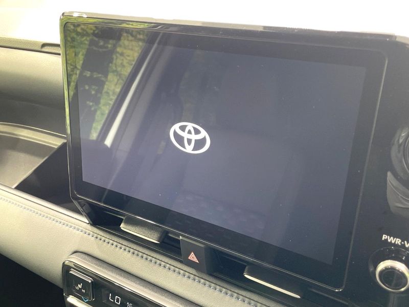 2024 Toyota Voxy 6BA-MZRA90W (UW-6a62d8f21054a)[7]