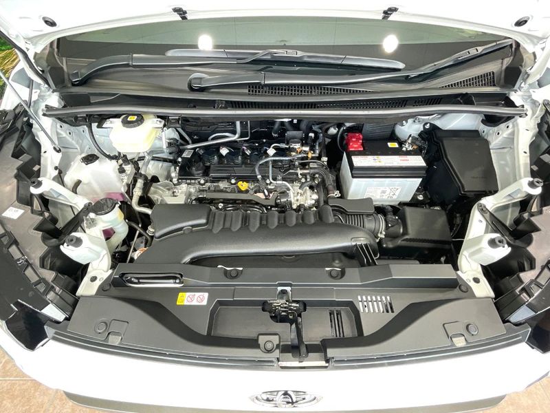 2024 Toyota Voxy 6BA-MZRA90W (UW-6a62d8f21054a)[4]