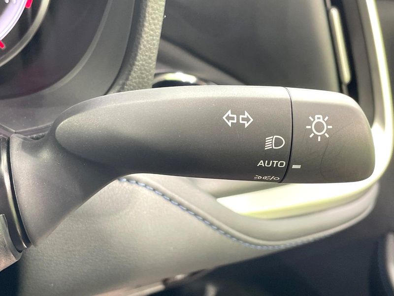 2024 Toyota Voxy 6BA-MZRA90W (UW-6a62d8f21054a)[24]