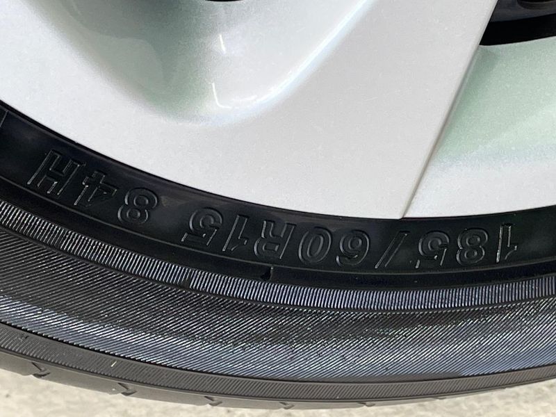 2018 Toyota Sienta DBA-NSP170G (UW-6a62d912d18f0)[11]