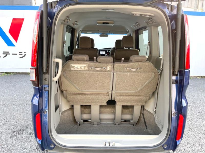2015 Honda Step Wagon DBA-RP1 (UW-6a62d925b4d26)[17]