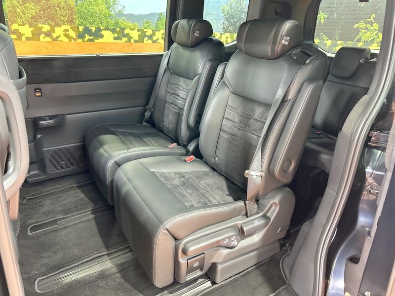 2024 Honda Step Wagon 6AA-RP8 (UW-6a62d92ce4b5e)[23]
