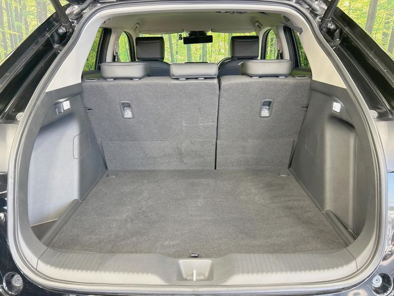 2021 Honda Vezel 6AA-RV5 (UW-6a62d9380f7ea)[13]