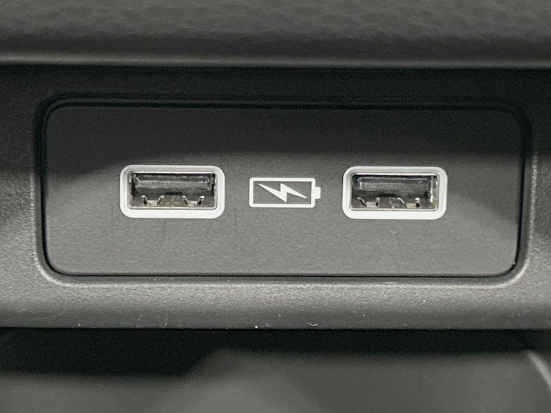 2021 Honda Vezel 6AA-RV5 (UW-6a62d9380f7ea)[28]