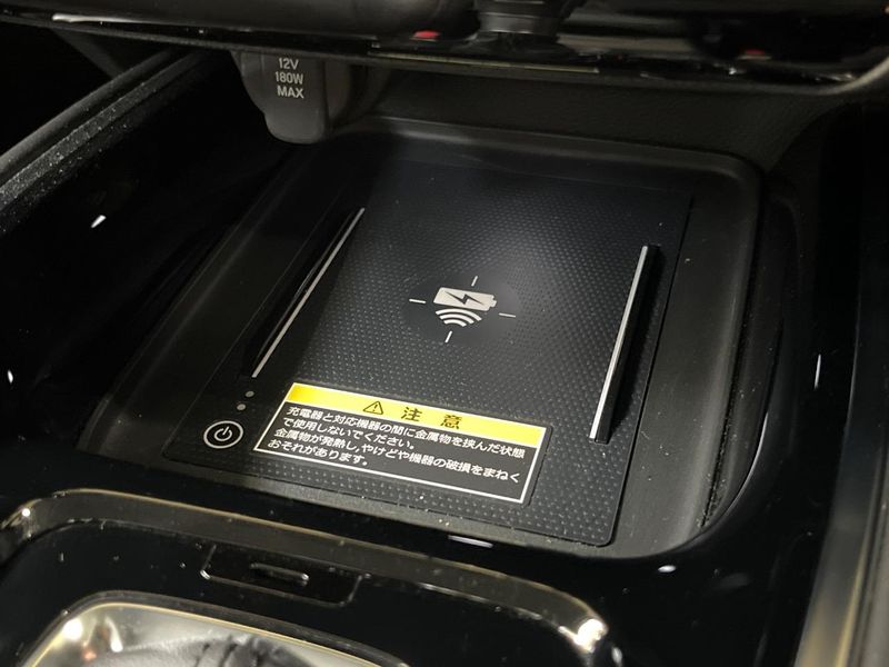2024 Honda Vezel 6AA-RV5 (UW-6a62d94109cc0)[28]
