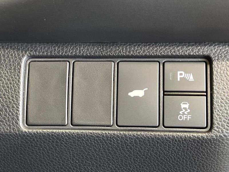 2024 Honda Vezel 6AA-RV5 (UW-6a62d94109cc0)[23]