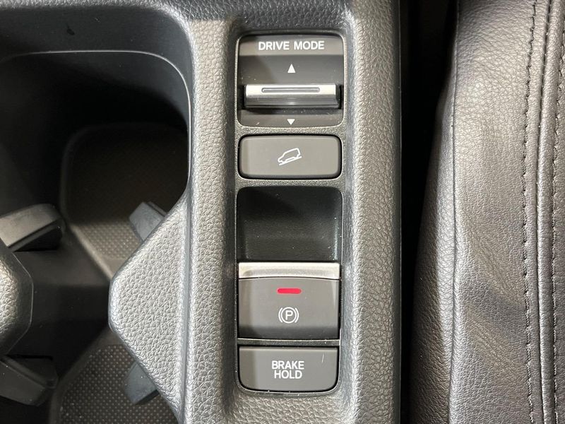 2024 Honda Vezel 6AA-RV5 (UW-6a62d94109cc0)[27]