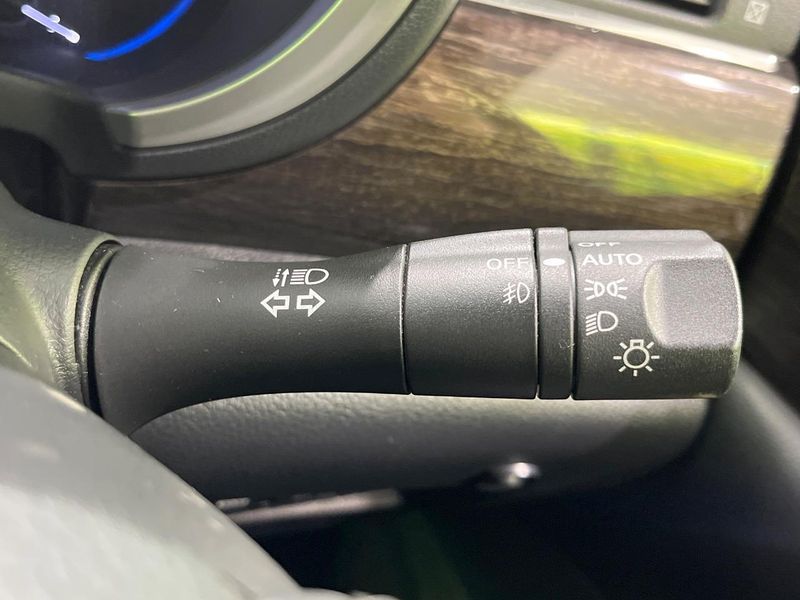 2012 Nissan Elgrand DBA-TNE52 (UW-6a62d96f9fd78)[25]