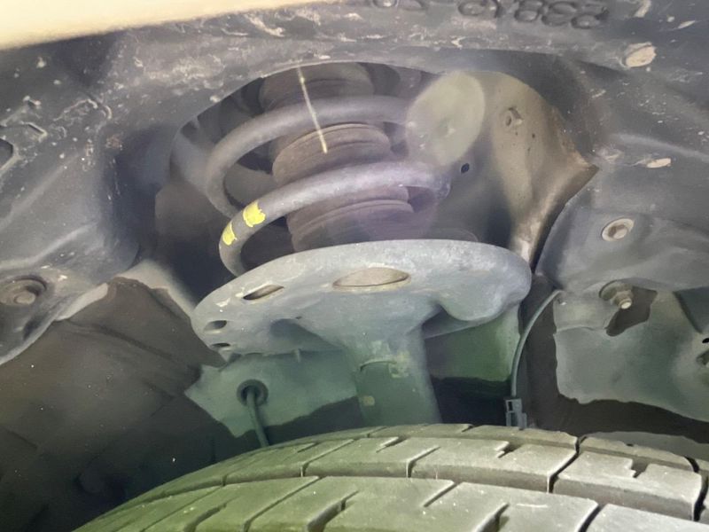 2018 Toyota Voxy DBA-ZRR80W (UW-6a62d9ccc2e34)[6]