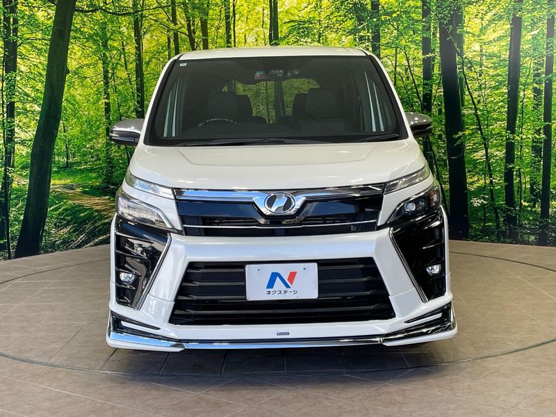 2018 Toyota Voxy DBA-ZRR80W (UW-6a62d9ccc2e34)[17]
