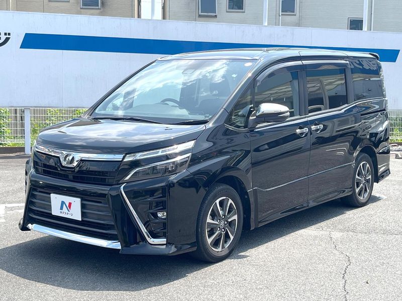 2018 Toyota Voxy DBA-ZRR80W (UW-6a62d9ce903dd)[0]
