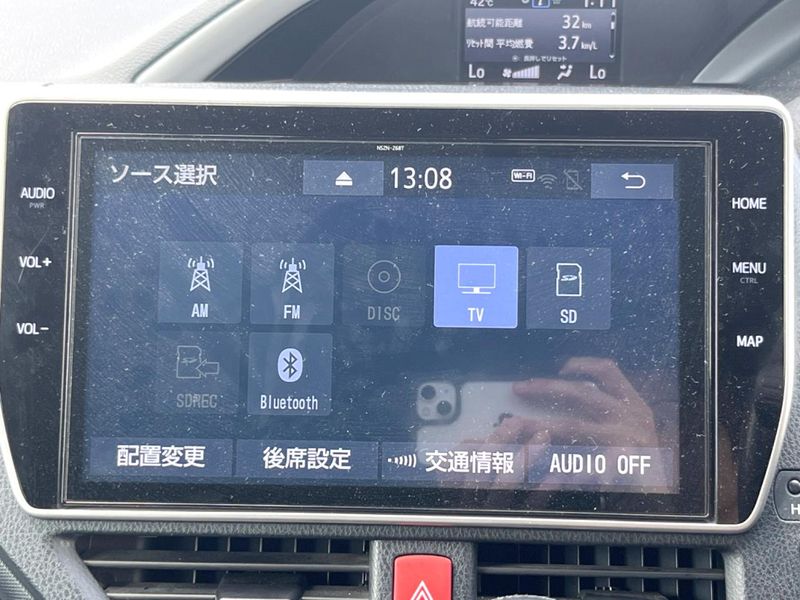 2018 Toyota Voxy DBA-ZRR80W (UW-6a62d9ce903dd)[28]