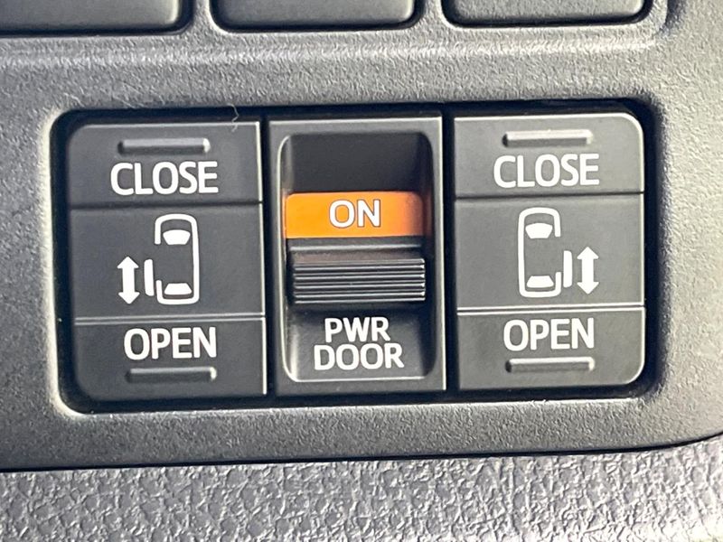 2019 Toyota Voxy DBA-ZRR85W (UW-6a62d9d6cd2ad)[13]