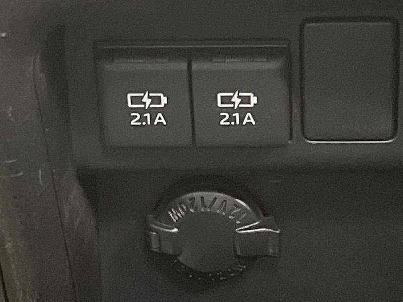 2019 Toyota Voxy DBA-ZRR85W (UW-6a62d9d6cd2ad)[27]