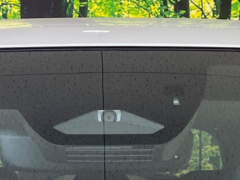 2025 Toyota Corolla Cross 6AA-ZVG13 (UW-6a62d9e01da3d)[8]