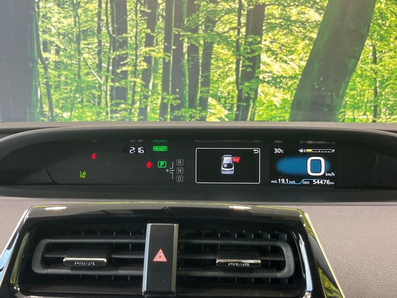 2019 Toyota Prius DAA-ZVW51 (UW-6a62d9f103f7f)[25]