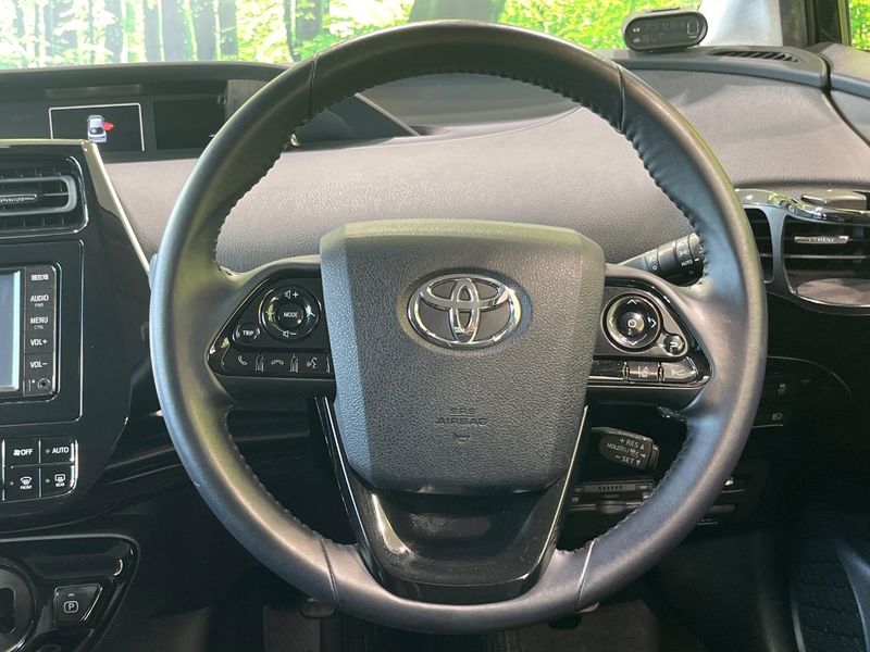 2019 Toyota Prius DAA-ZVW51 (UW-6a62d9f103f7f)[23]