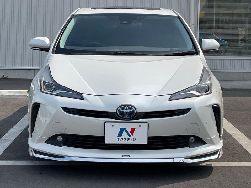 2019 Toyota Prius DAA-ZVW51 (UW-6a62d9f11f038)[14]