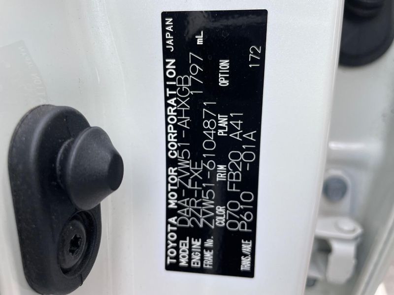 2019 Toyota Prius DAA-ZVW51 (UW-6a62d9f11f038)[1]