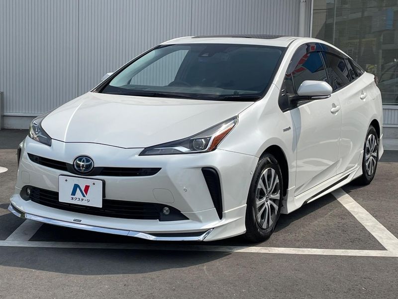 2019 Toyota Prius DAA-ZVW51 (UW-6a62d9f11f038)[13]