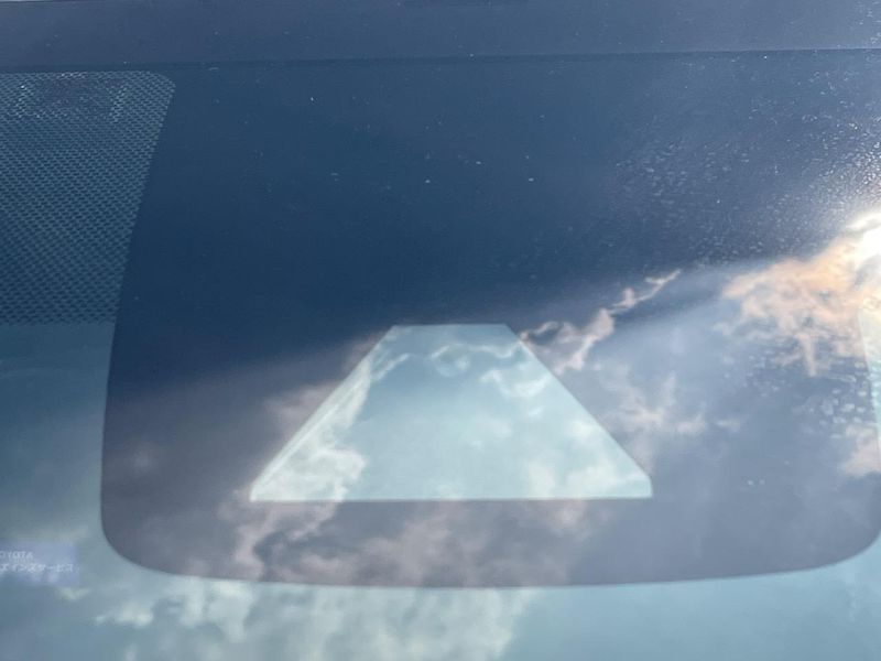 2019 Toyota Prius DAA-ZVW51 (UW-6a62d9f11f038)[4]
