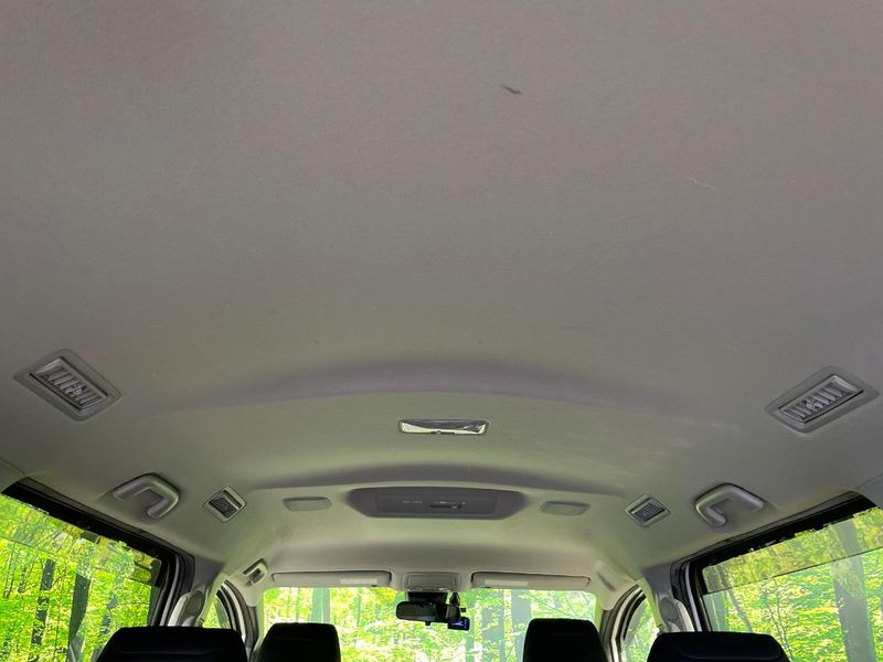 2016 Toyota Voxy DAA-ZWR80W (UW-6a62da013f61d)[22]