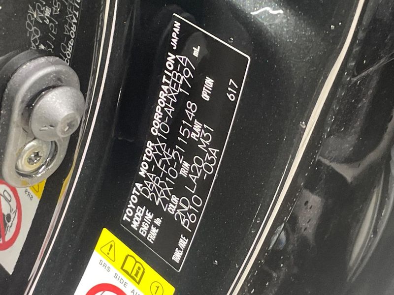 2018 Toyota C-HR DAA-ZYX10 (UW-6a62da1745032)[1]