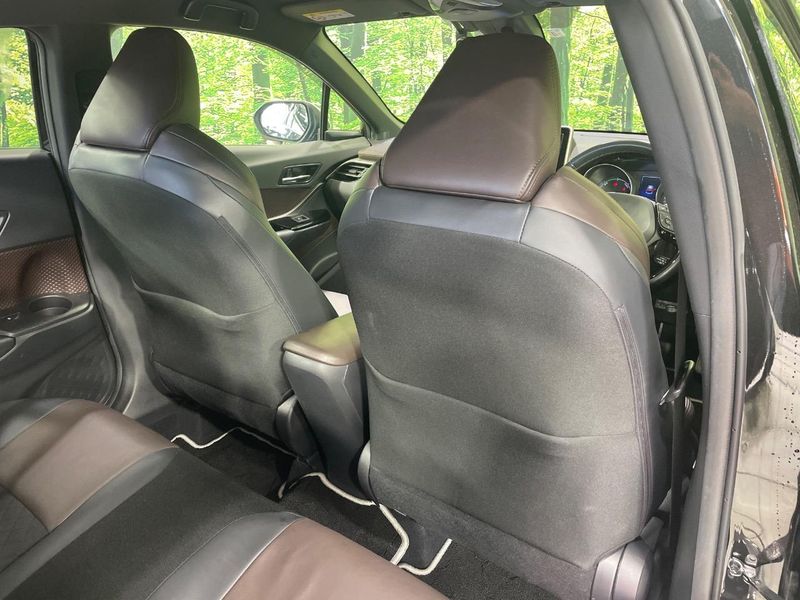 2018 Toyota C-HR DAA-ZYX10 (UW-6a62da1745032)[28]