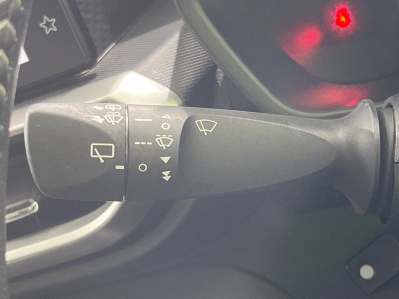 2019 Toyota Raize 5BA-A200A (UW-6a64276d7d5d6)[23]