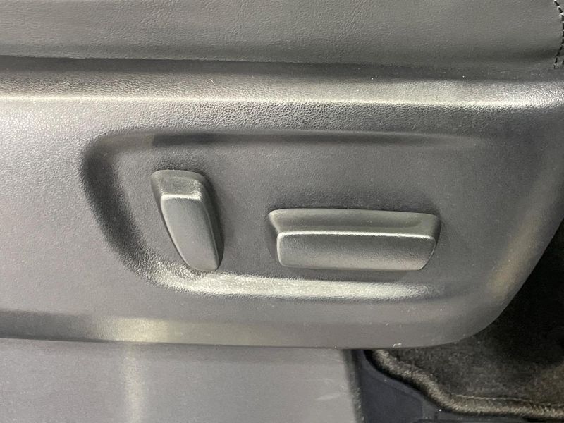 2018 Toyota Vellfire DBA-AGH30W (UW-6a64279ad88ab)[25]