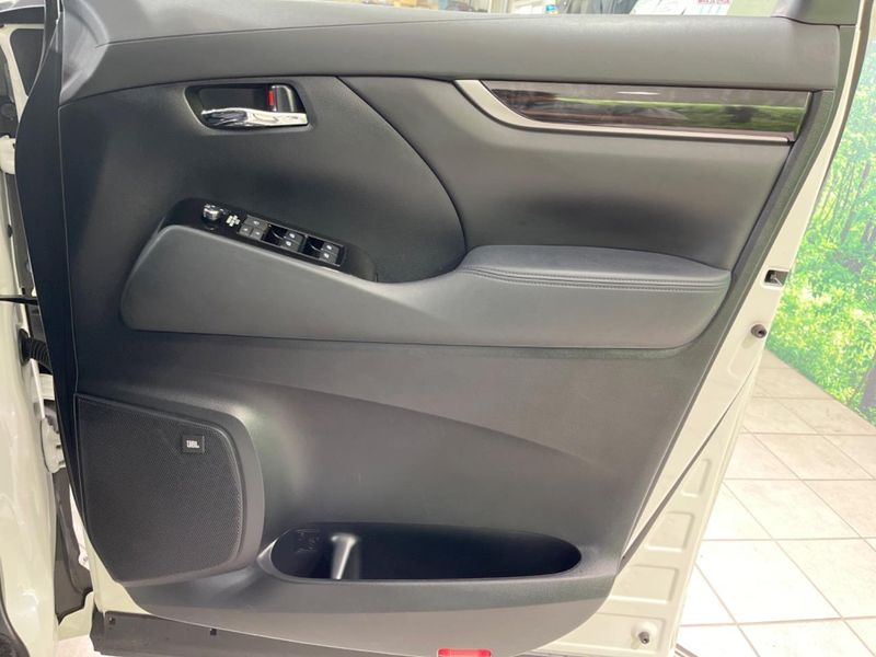 2018 Toyota Vellfire DBA-AGH30W (UW-6a64279bacdc9)[18]