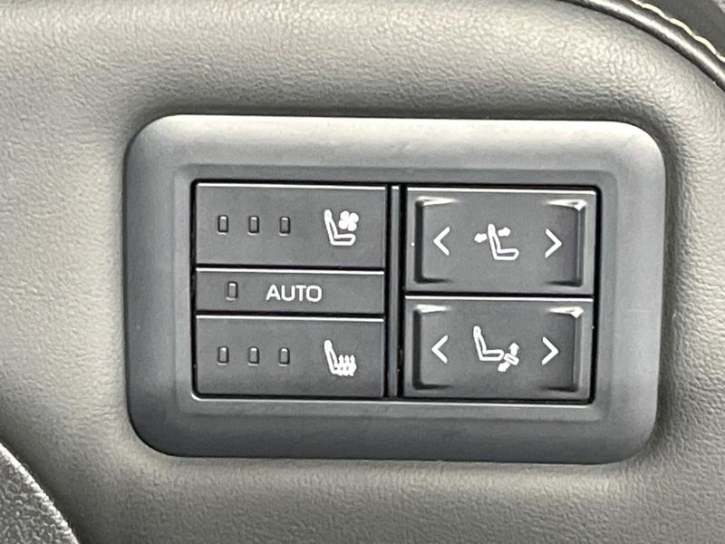 2025 Toyota Alphard 3BA-AGH40W (UW-6a6427af46be1)[23]