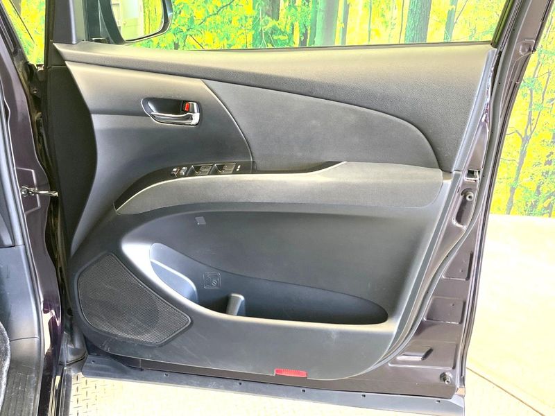 2012 Toyota Estima Hybrid DAA-AHR20W (UW-6a6427b60df3e)[27]