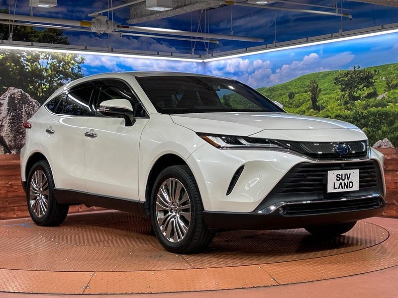 2021 Toyota Harrier Hybrid 6AA-AXUH80 (UW-6a6427c9149b2)[21]