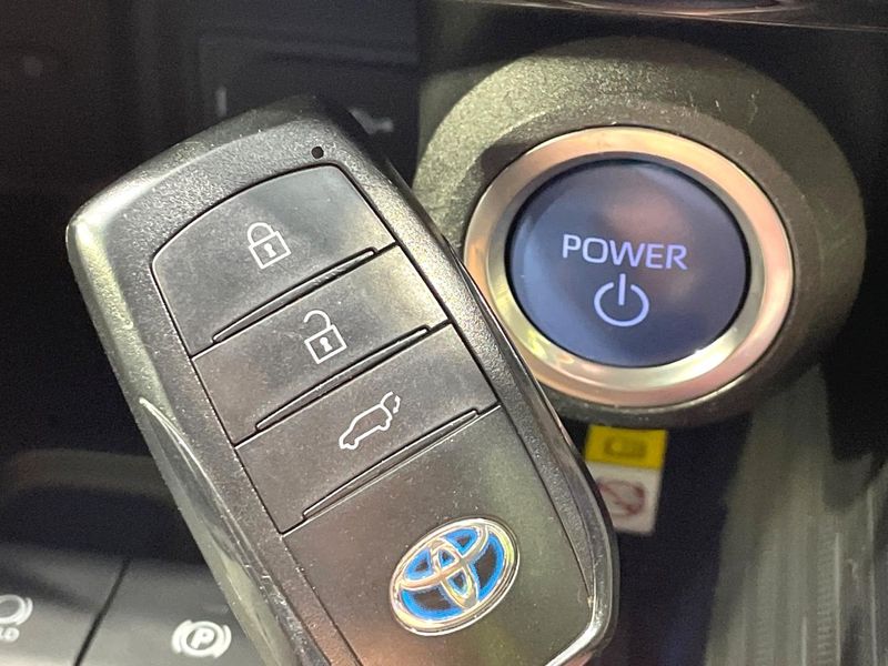2021 Toyota Harrier Hybrid 6AA-AXUH80 (UW-6a6427c91a115)[13]
