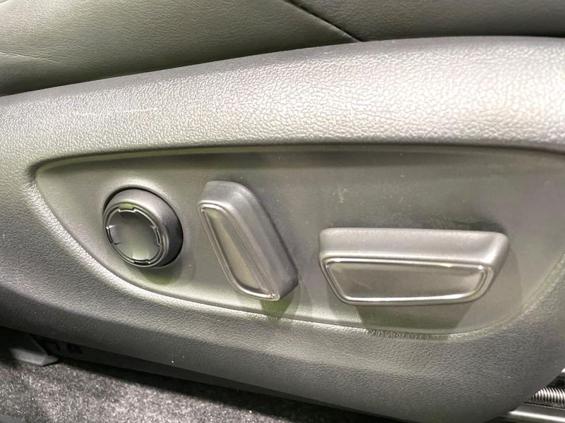 2021 Toyota Harrier Hybrid 6AA-AXUH80 (UW-6a6427c91a115)[12]