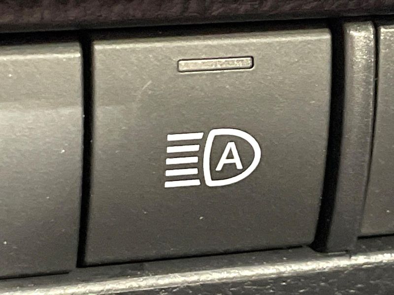 2021 Toyota Harrier Hybrid 6AA-AXUH80 (UW-6a6427c91a115)[26]