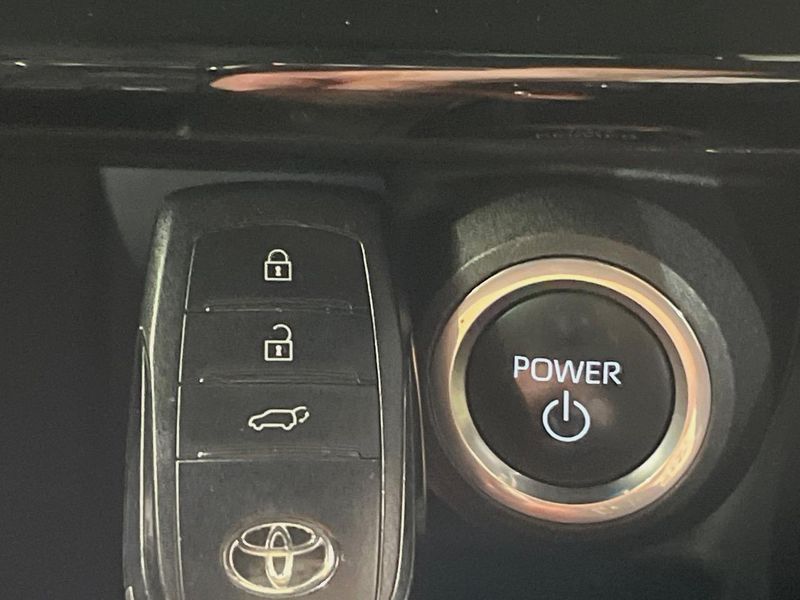2023 Toyota Harrier Hybrid 6AA-AXUH80 (UW-6a6427cfbc193)[25]