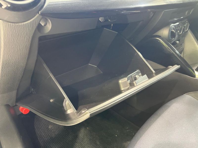 2015 Mazda Demio LDA-DJ5FS (UW-6a642834360a3)[10]